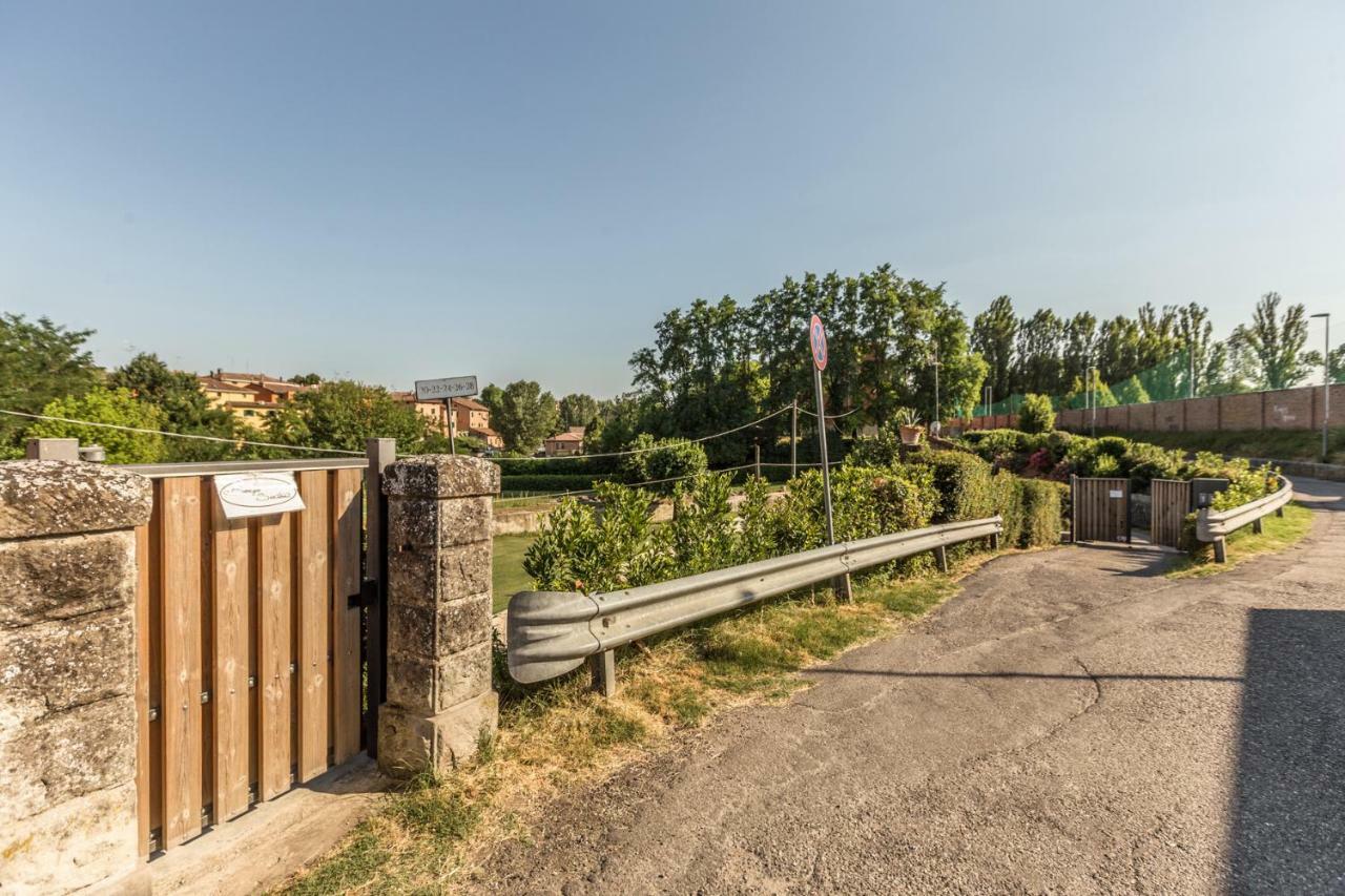 Borgo Sartoni Case Vacanze Appartamenti In Affitto Bolonia Habitación foto